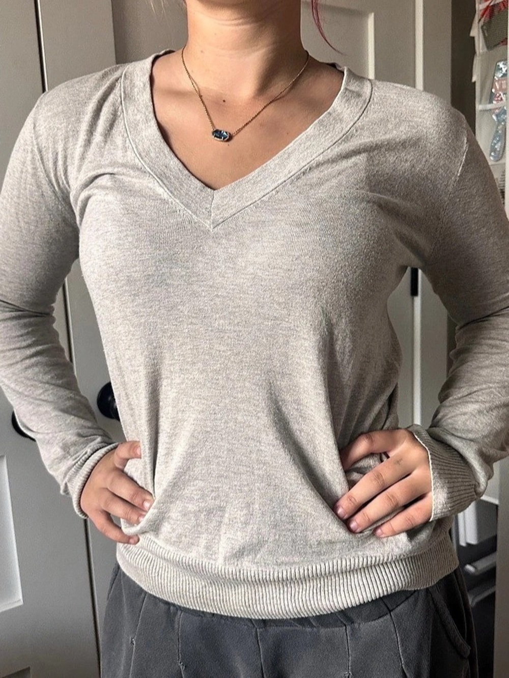 J.CREW V-Neck Sweater 100% Cotton in Gray Large